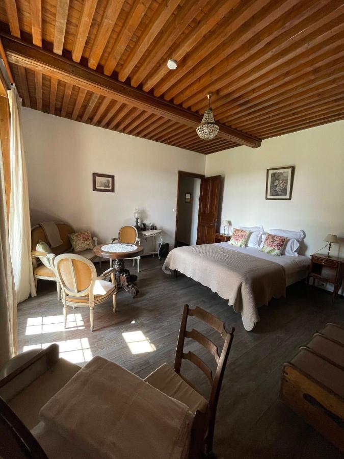 Manoir Du Grail Bed & Breakfast Devesset Ngoại thất bức ảnh