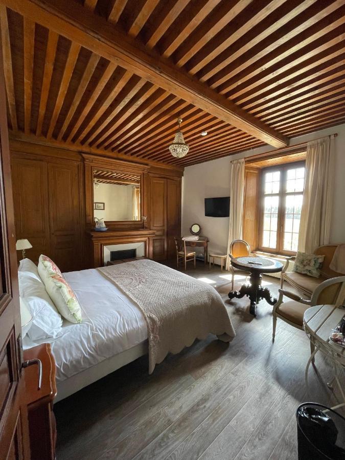 Manoir Du Grail Bed & Breakfast Devesset Ngoại thất bức ảnh