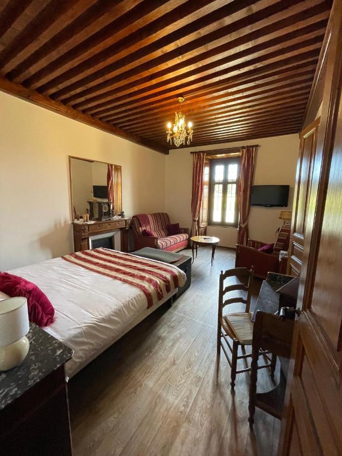 Manoir Du Grail Bed & Breakfast Devesset Ngoại thất bức ảnh